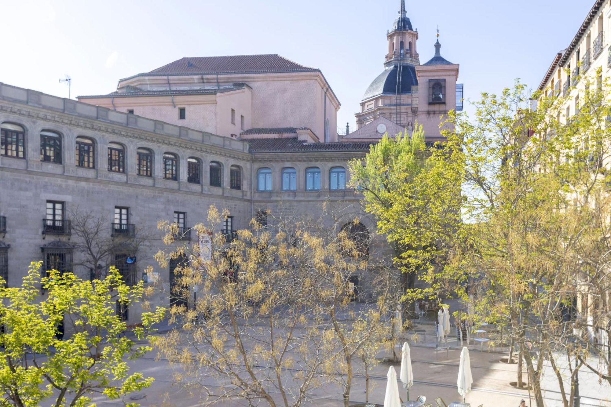 Precioso Apt En La Plaza De La Paja Latina Мадрид Екстериор снимка