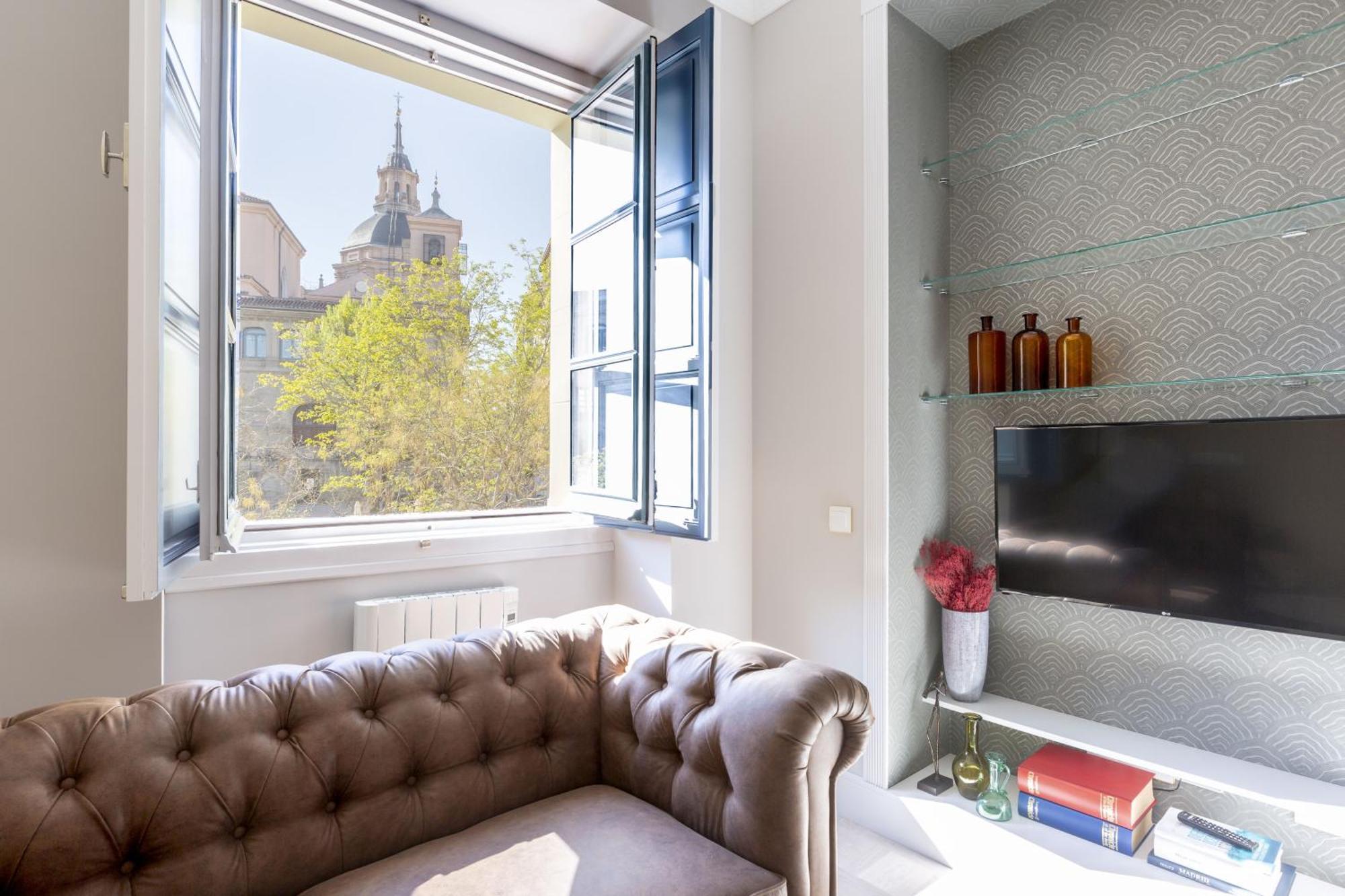 Precioso Apt En La Plaza De La Paja Latina Мадрид Екстериор снимка