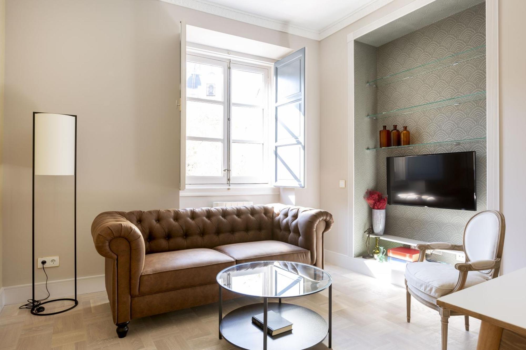 Precioso Apt En La Plaza De La Paja Latina Мадрид Екстериор снимка